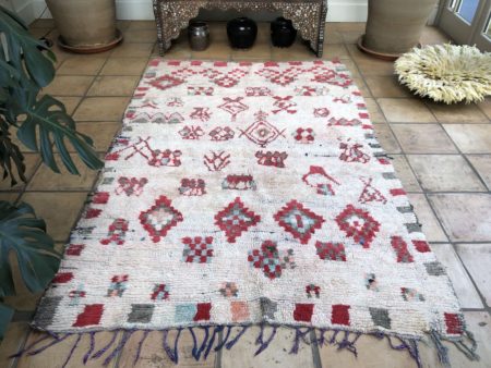 Beautiful Midcentury Azilal Rug Handwoven Size 150x220cm